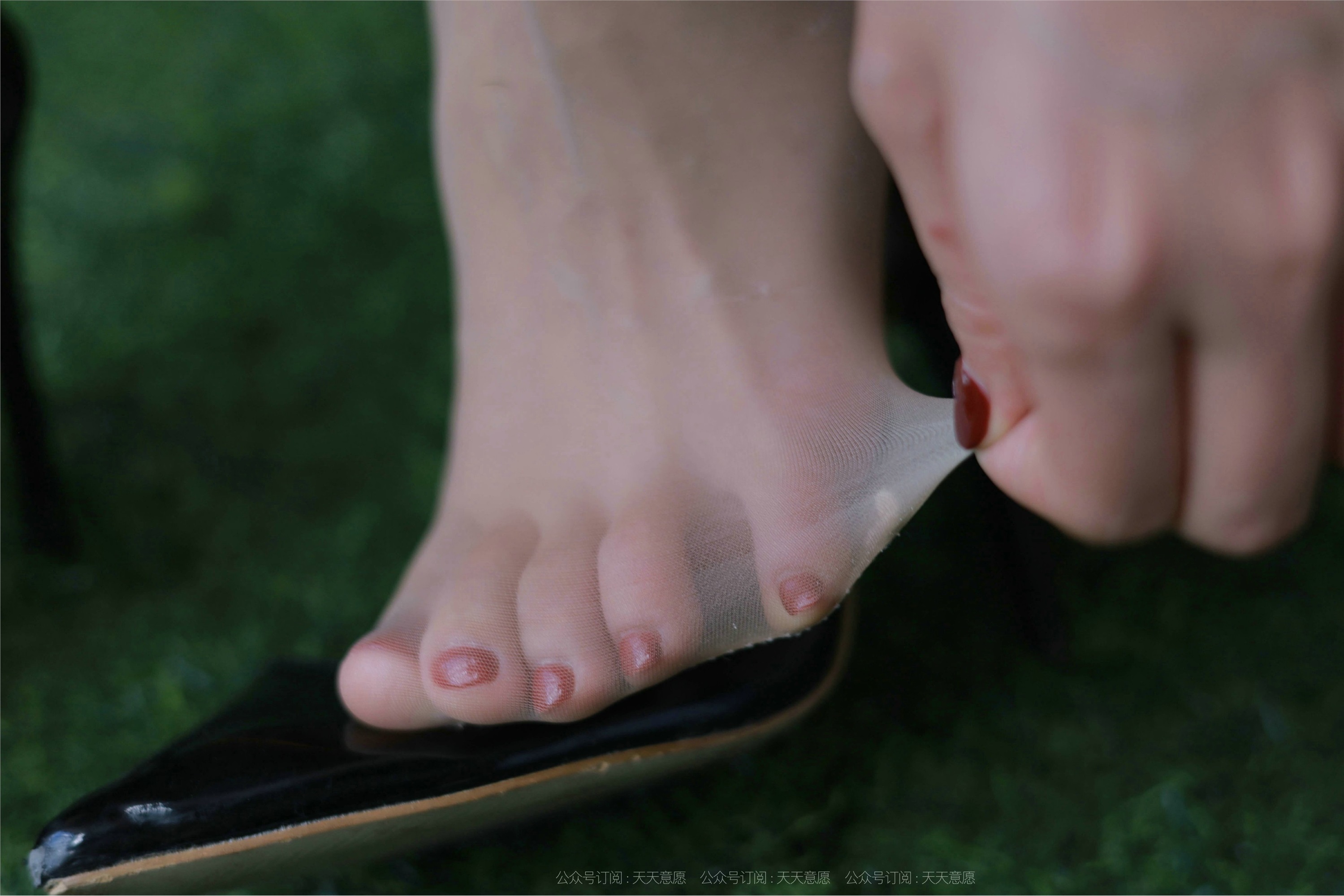 IESS异思趣向  2021.08.23 丝享家898：小七《一字肩短裙》